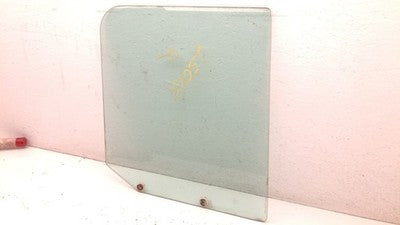 79-1989 International S1600 S1700-S2600 79-89 Right Door Glass Side Window