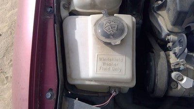 1998 Saturn Sw2 Windshield Washer Fluid Reservoir With Pump Oem Wiper Tank