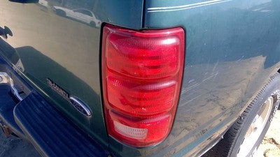 1997-2002 Ford Expedition Passenger Right Tail Light Oem Brake Lamp Rear