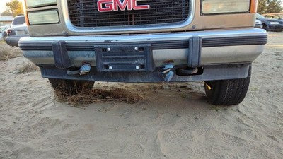 1992-1999 Chevy Suburban Front Bumper Assembly With Brackets Oem Chrome 15680830