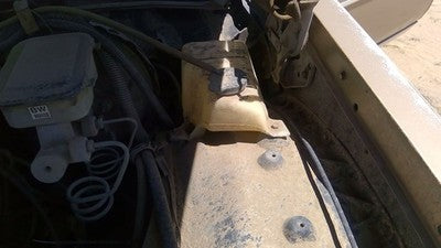 1985 Olds 88 Windshield Washer Fluid Reservoir With Pump Oem Wiper Tank