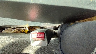 1997 Honda Accord Driver Left Front Seat Belt Buckle Receiver Oem Gray