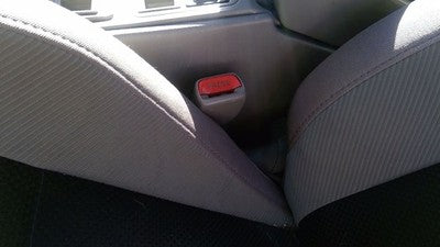 1999-2002 Subaru Forester Driver Left Front Seat Belt Buckle Receiver Oem Gray