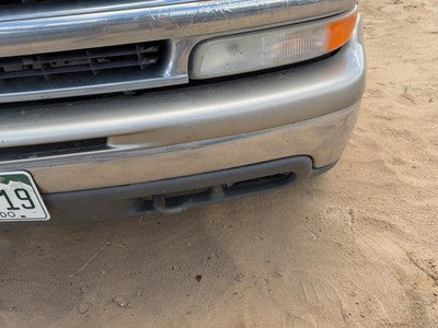 2000-2006 Chevy Suburban Front Bumper With Brackets Assembly Oem Pewter 11U