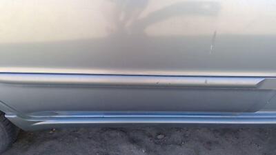 2002 2003 Nissan Maxima Passenger Right Rear Moulding From Door Back Trim Strip