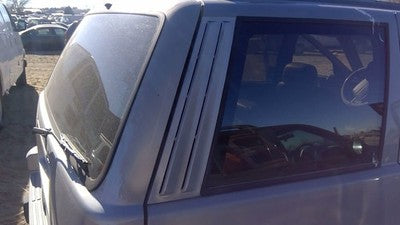 1994 Jeep Grand Cherokee Passenger Right Rear Moulding On Quarter Panel Silver