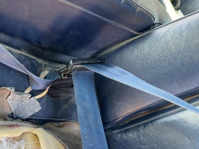 1994 Lincoln Town Car Driver Left Front Seat Belt Buckle Receiver Oem Blue Dp