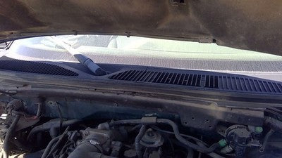 1999 Ford Expedition Windshield Wiper Cowl Vent Trim Panel Oem Grille