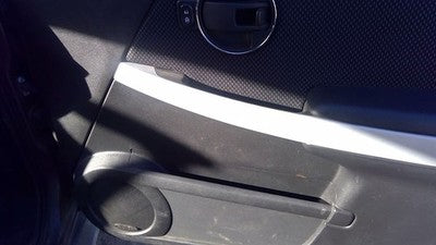 06-09 Torrent Passenger Right Front Inside Door Trim Panel Only Black 19C