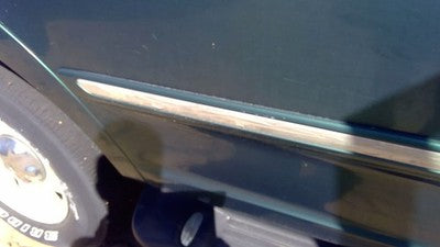 97-02 Expedition Passenger Right Rear Moulding From Door Back Trim Green Su