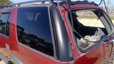 1998 Chevy S10 Blazer Driver Left Rear Moulding On Quarter Panel Oem