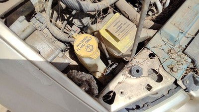 00 Town & Country Windshield Washer Fluid Reservoir With Pump Oem Wiper Tank