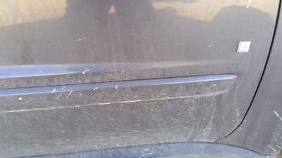 06-09 Torrent Passenger Right Front Moulding From Door Trim Granite Gray 44U