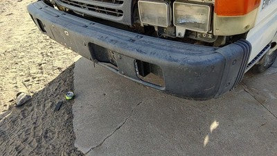 1996 Isuzu Npr Front Bumper Assembly Oem