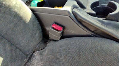 Pontiac Grand Am Passenger Right Front Seat Belt Buckle Receiver Oem Gray 14B
