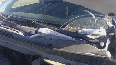 2011-16 Kia Sportage Driver Left Windshield Wiper Arm Oem Blade Lever 983103W000