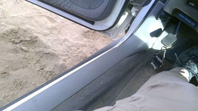 1998 Ford Taurus Driver Left Lower Kick Trim Panel Oem Gray