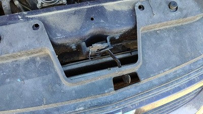 2005-2010 Chevy Cobalt Hood Latch Assembly With Bracket Oem 15934804