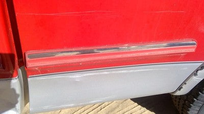 1998 Ford F150 Driver Left Rear Moulding On Quarter Panel Oem Red