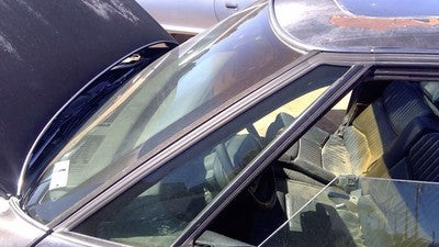 1991-96 Buick Park Ave Driver Left Front Vent Window Small Door Glass With Frame