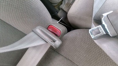 1998 Ford Taurus Passenger Right Front Seat Belt Buckle Receiver Oem Gray