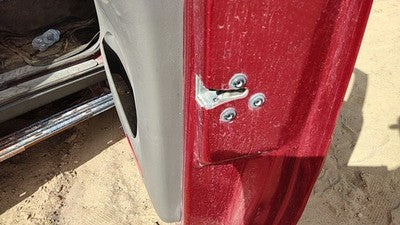 2002-2009 Chevy Trail Blazer Passenger Right Front Door Latch With Rods/Cables