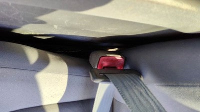 2004-2009 Toyota Prius Driver Left Front Seat Belt Buckle Receiver 18 Dark Gray