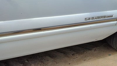 1998 Buick Lesabre Passenger Right Front Moulding From Door Oem Trim Strip White