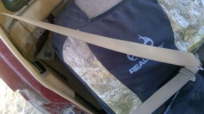 1986 Isuzu Pup Pickup Passenger Right Front Seat Belt Retractor Shoulder Brown