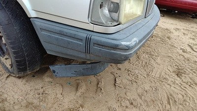 1990-1992 Volvo 740 Front Bumper Cover Assembly Oem 13698857
