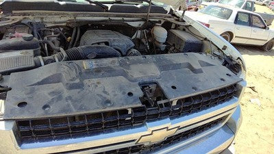 07-09 Silverado 2500 Plastic Cover Above Radiator Support 15911270 Sight Shield