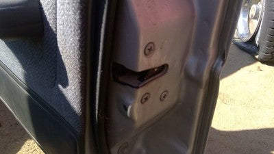 1990 Corolla Station Wagon Passenger Right Front Door Latch With Rods/Cables