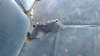 1986 Chevy Caprice Passenger Right Front Seat Belt Buckle Receiver Oem Blue Rb