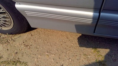 1991 Cutlass 2 Door Passenger Right Rear Moulding On Quarter Panel Silver Rocker