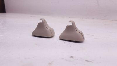 04-07 CADILLAC SRX SUN VISOR CLIPS (PAIR) HOLDER-TAN