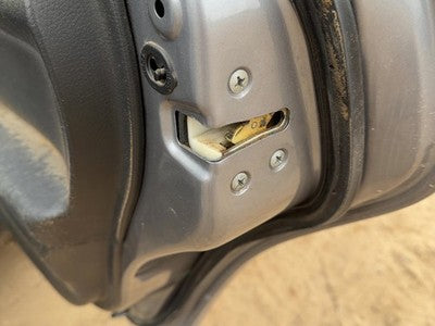 05-09 Legacy Outback Passenger Right Rear Door Latch With Rods/Cables Oem Back