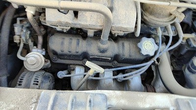 2001-2004 Grand Caravan Front Valve Cover Oem 3.3L 4781235Aa