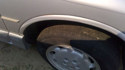 1991 Cutlass 2 Door Passenger Right Moulding From Fender Oem Trim Strip Silver