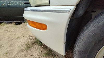 1997-05 Buick Park Ave Front Bumper Cover Assembly Oem White 78u Crack 25651624