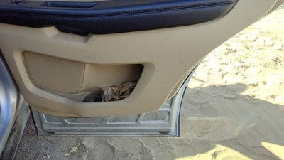 16 Explorer Passenger Right Rear Inside Door Trim Panel With Switches Back Camel