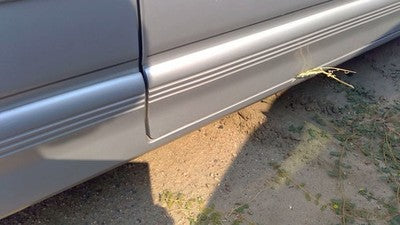 1991 Cutlass 2 Door Passenger Right Rear Moulding On Quarter Panel Silver Rocker