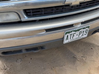 2000-2006 Chevy Suburban Front Bumper With Brackets Assembly Oem Pewter 11U