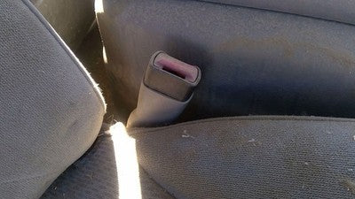 1998 Ford F150 Passenger Right Front Seat Belt Buckle Receiver Oem Gray
