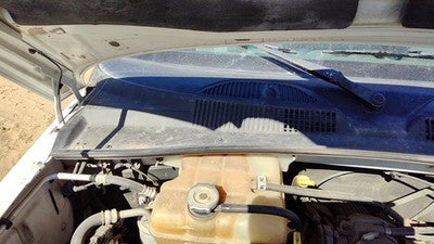 2005 Jeep Liberty Windshield Wiper Cowl Vent Trim Panel Oem Cover