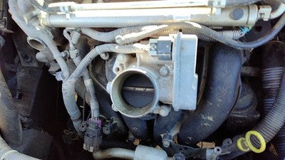 2005-2006 Chevy Cobalt Throttle Body Valve Oem With Sensors 2.2L 12568796