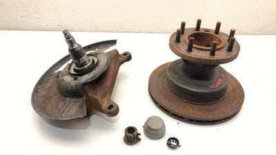 1995-97 Ford F350 Driver Left Front Spindle Steering Knuckle With Wheel Hub 4X2