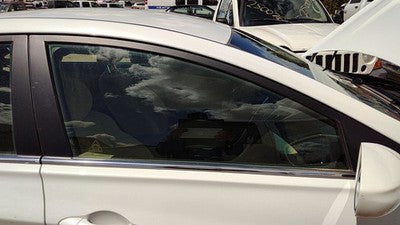 11-15 Hyundai Sonata Passenger Right Front Side Window Door Glass Oem 824213S010