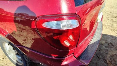 2004-2007 Town & Country Driver Left Tail Light Brake Lamp Oem Rear 68241335Aa