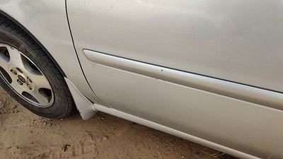 97-05 Chevy Malibu Driver Left Front Moulding From Door Trim Strip Silver 12U