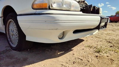 1992-1995 Pontiac Bonneville Front Bumper Cover Assembly Oem White 25556915